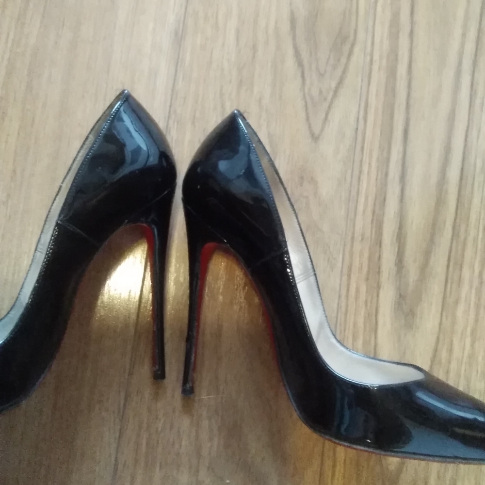Cristian Louboutin heels - Picture 12 of 14